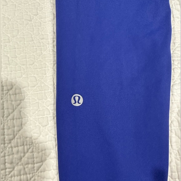 Lululemon Fast and Free HR Crop 23” size 6 - Picture 6 of 6